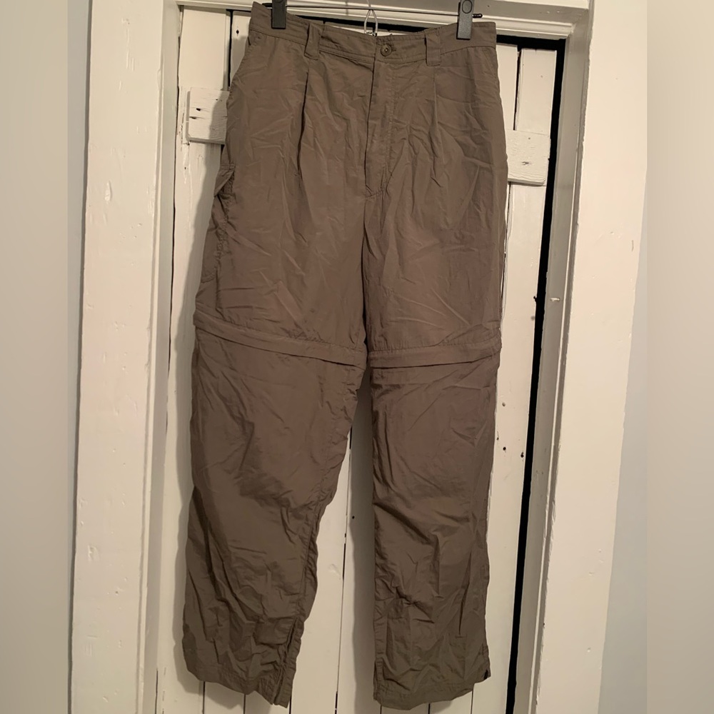 Woman’s Vintage Campmore Convertable Hiking Pants